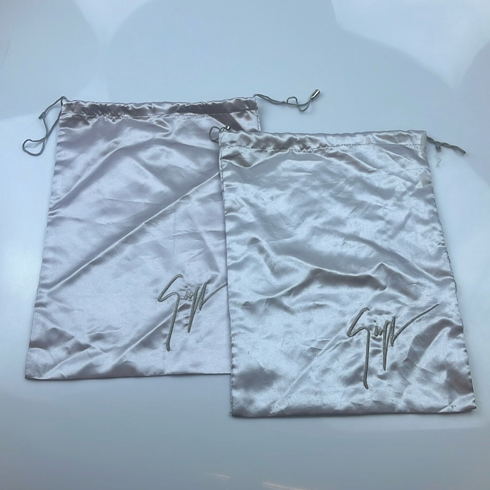 Pair of 2 Giuseppe Zanotti Satin Dust Bag N183-21